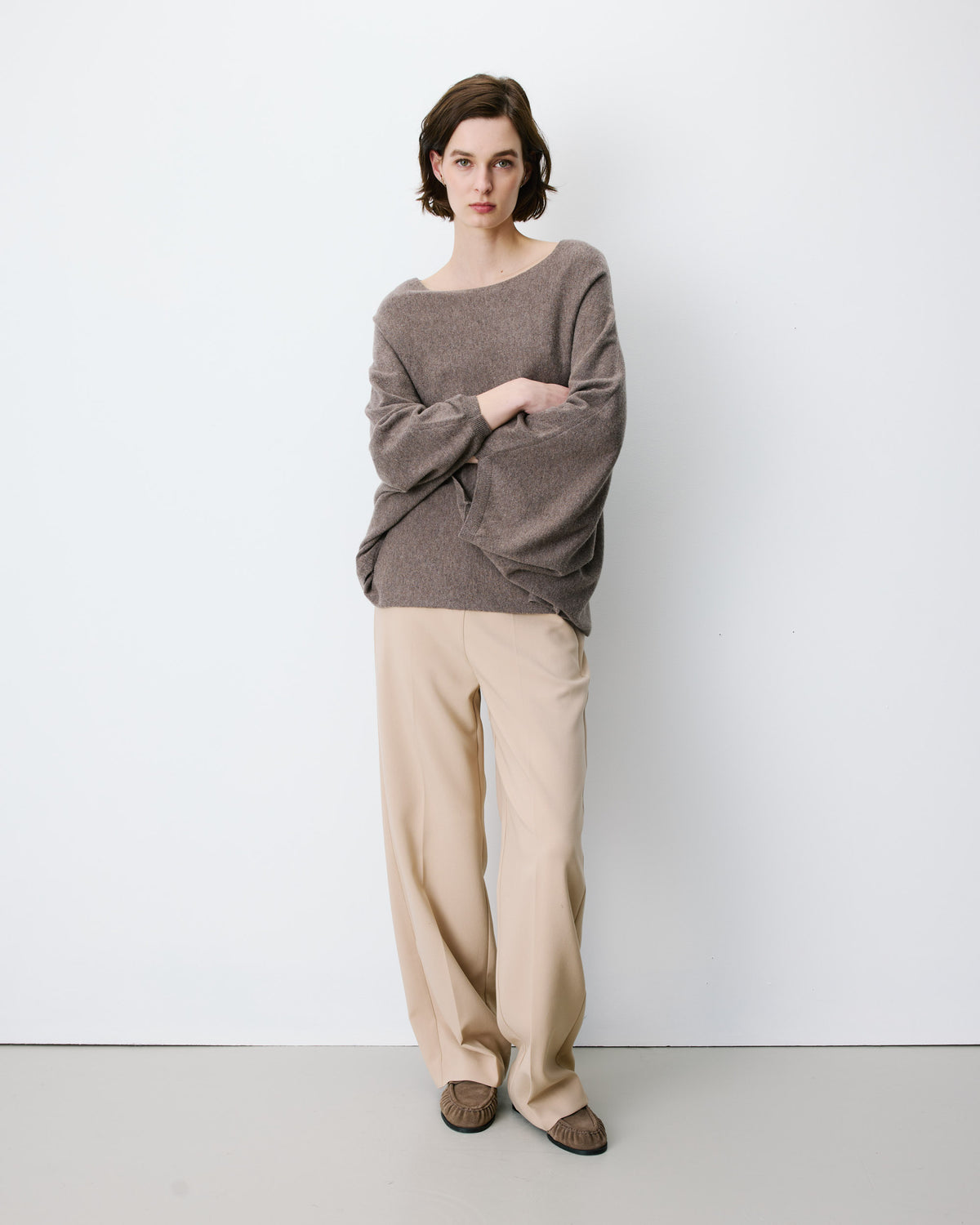 Boat-neck poncho sweater taupe Adela