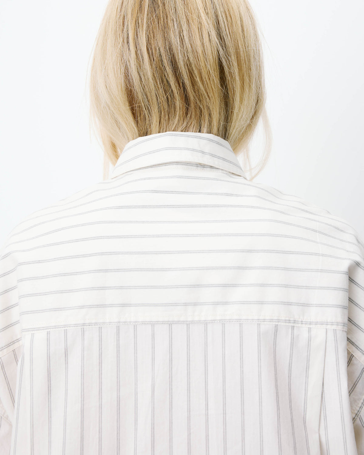 Chemise oversize à cravate amovible ecru Athena