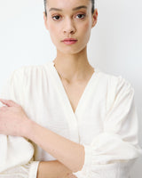 Puff-sleeve V-neck blouse ecru Auriane