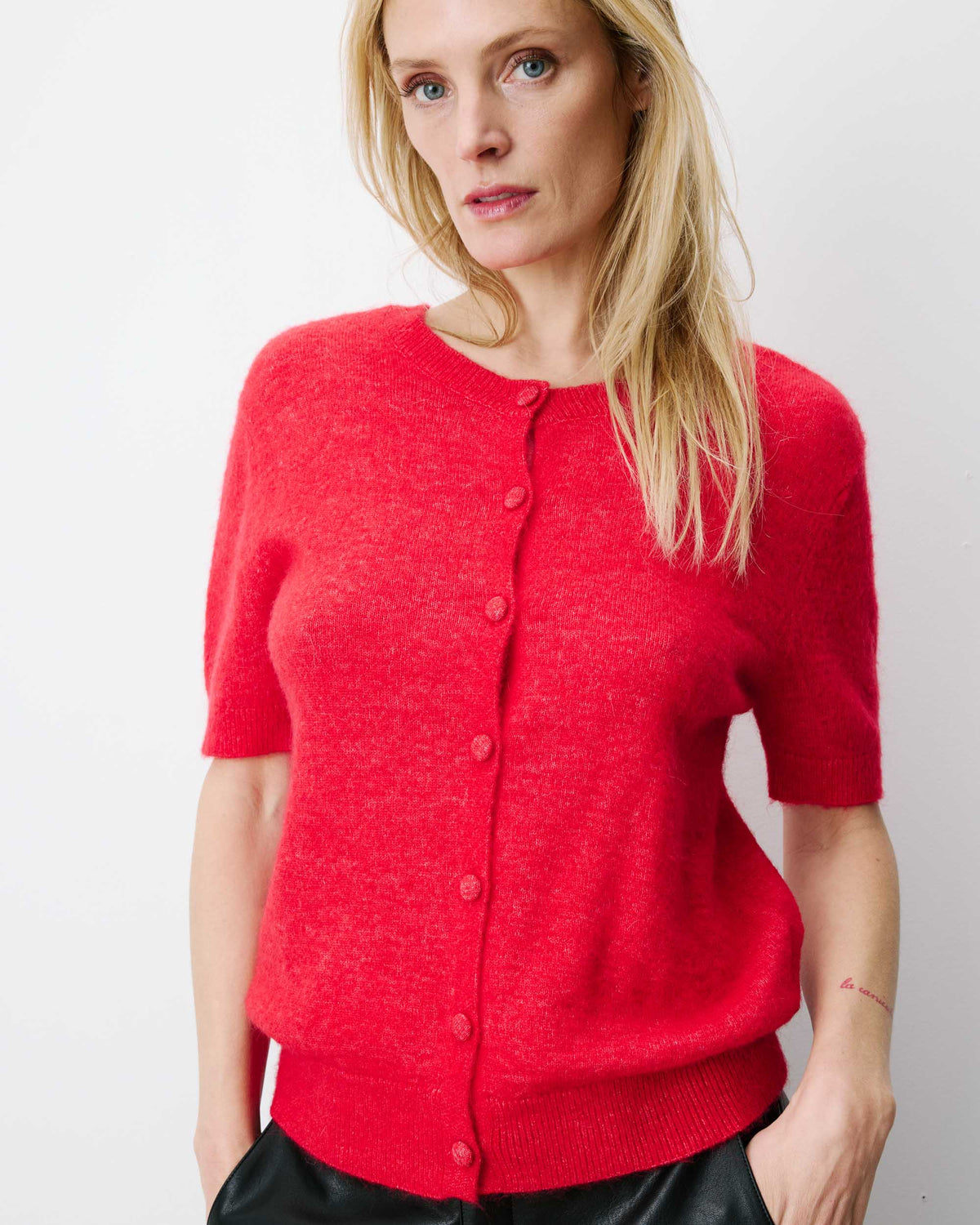 Short-sleeve crew-neck cardigan rouge Akarios