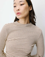 Top a rayas con cintura fruncida sable Aralee
