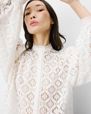 Blouse ample en dentelle boutonnée ivoire Anita
