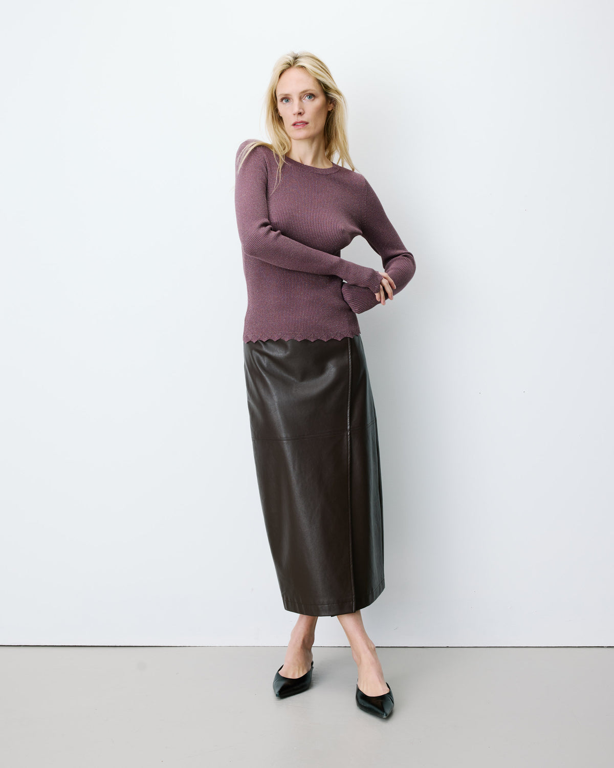 Pull ajusté en maille fine lurex parme Abbott