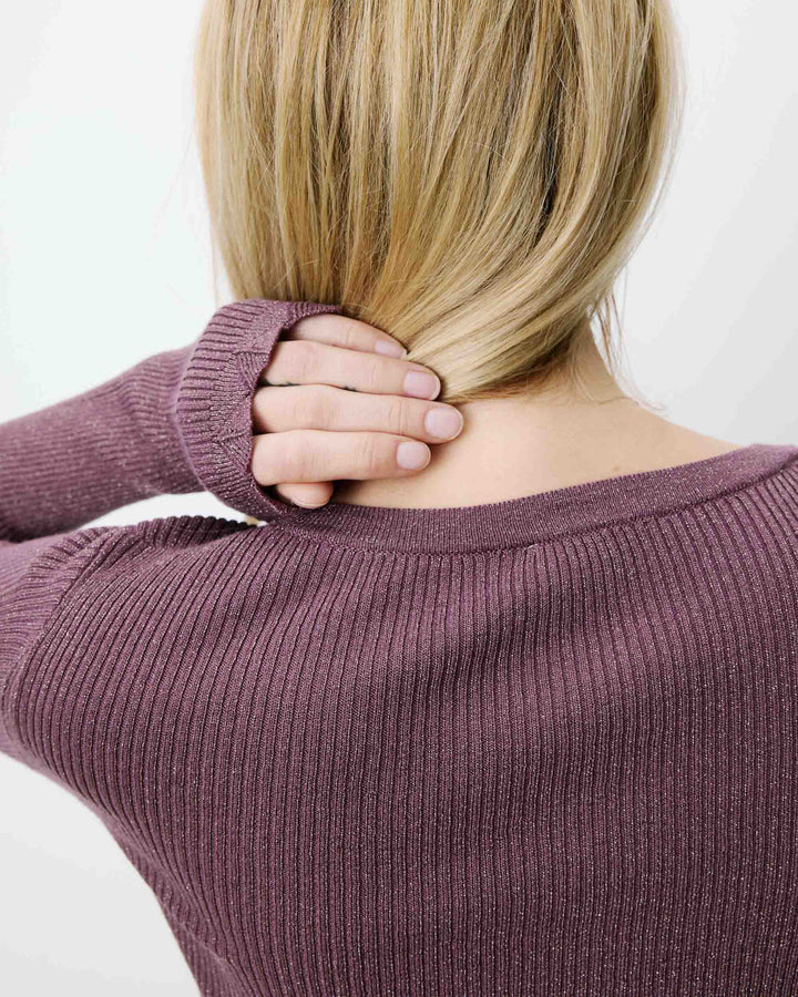 Pull ajusté en maille fine lurex parme Abbott