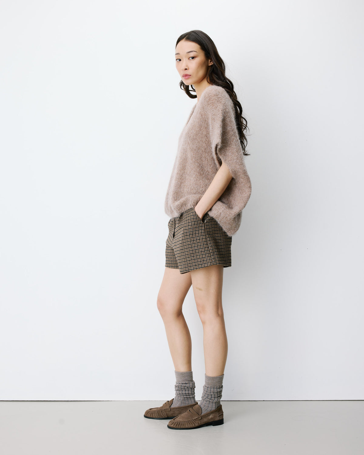 Sleeveless V-neck sweater mocha Atticus