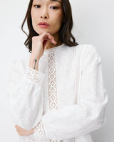 Blouse en broderie anglaise dos à nouer ivoire Abigail