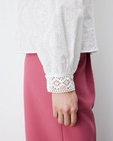 Blouse en broderie anglaise dos à nouer ivoire Abigail