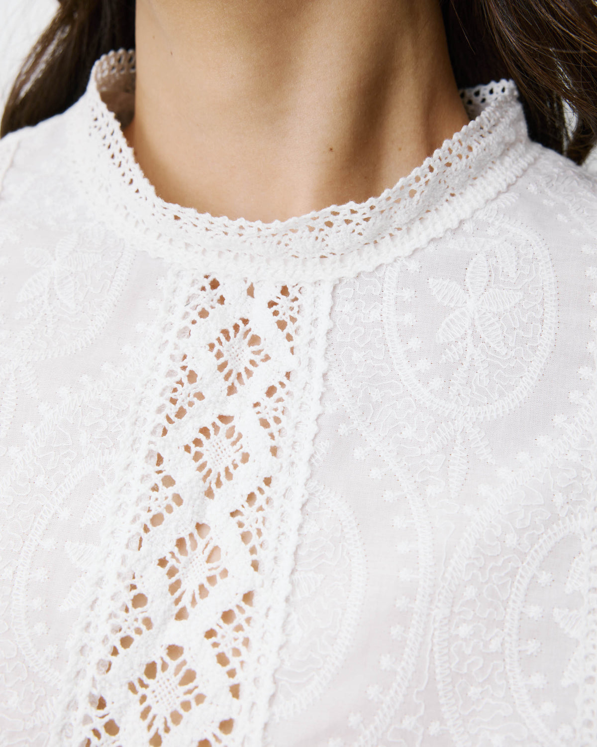 Blouse en broderie anglaise dos à nouer ivoire Abigail
