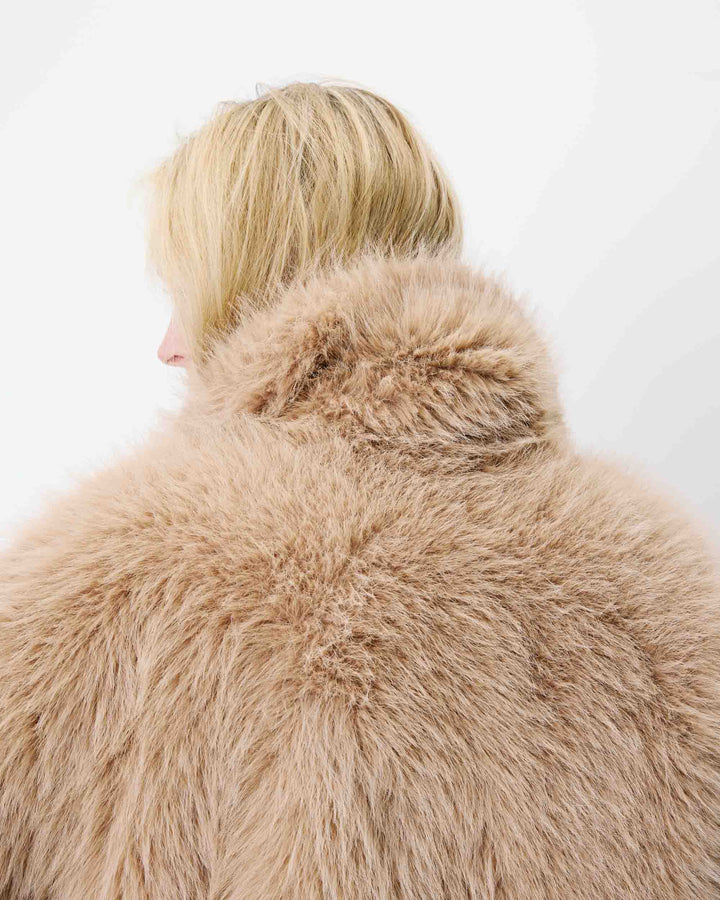 beige Amy
