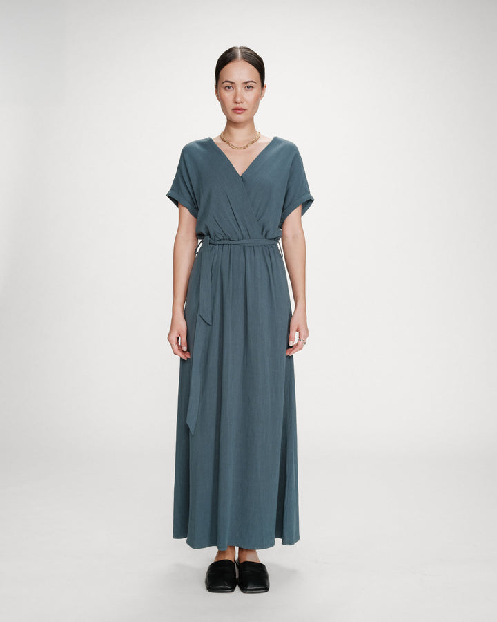 Robe longue portefeuille ceinturée emeraude Pollen