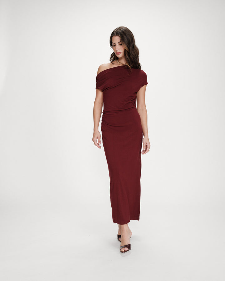 Fitted maxi dress with asymmetric neckline cherry Vanity