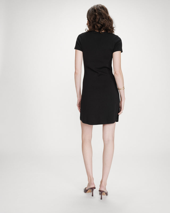 Robe courte en maille boutonnée col V noir Venezuela