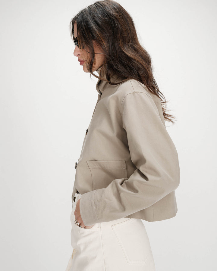 Veste courte en coton boutonnée à poches sauge Veronica