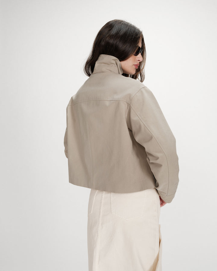 Veste courte en coton boutonnée à poches sauge Veronica