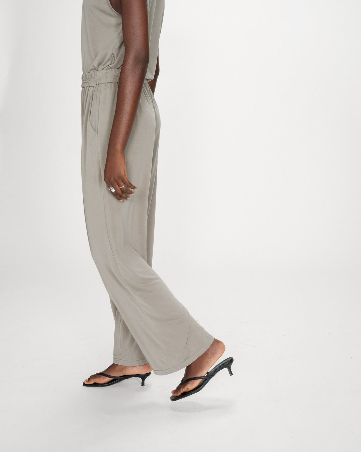Wide-leg modal pants kaki Pax