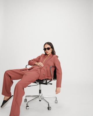 Pantalon tailleur droit taille mi-haute à plis terracotta Pierre