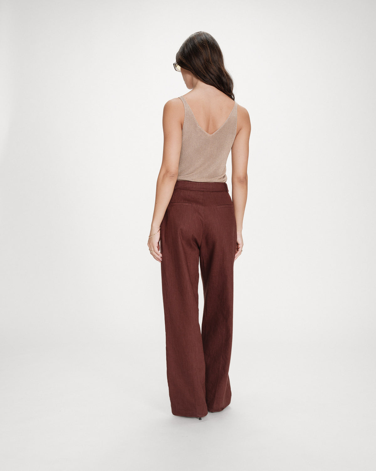 Pantalon tailleur à plis en lin et coton chocolat Vanelis