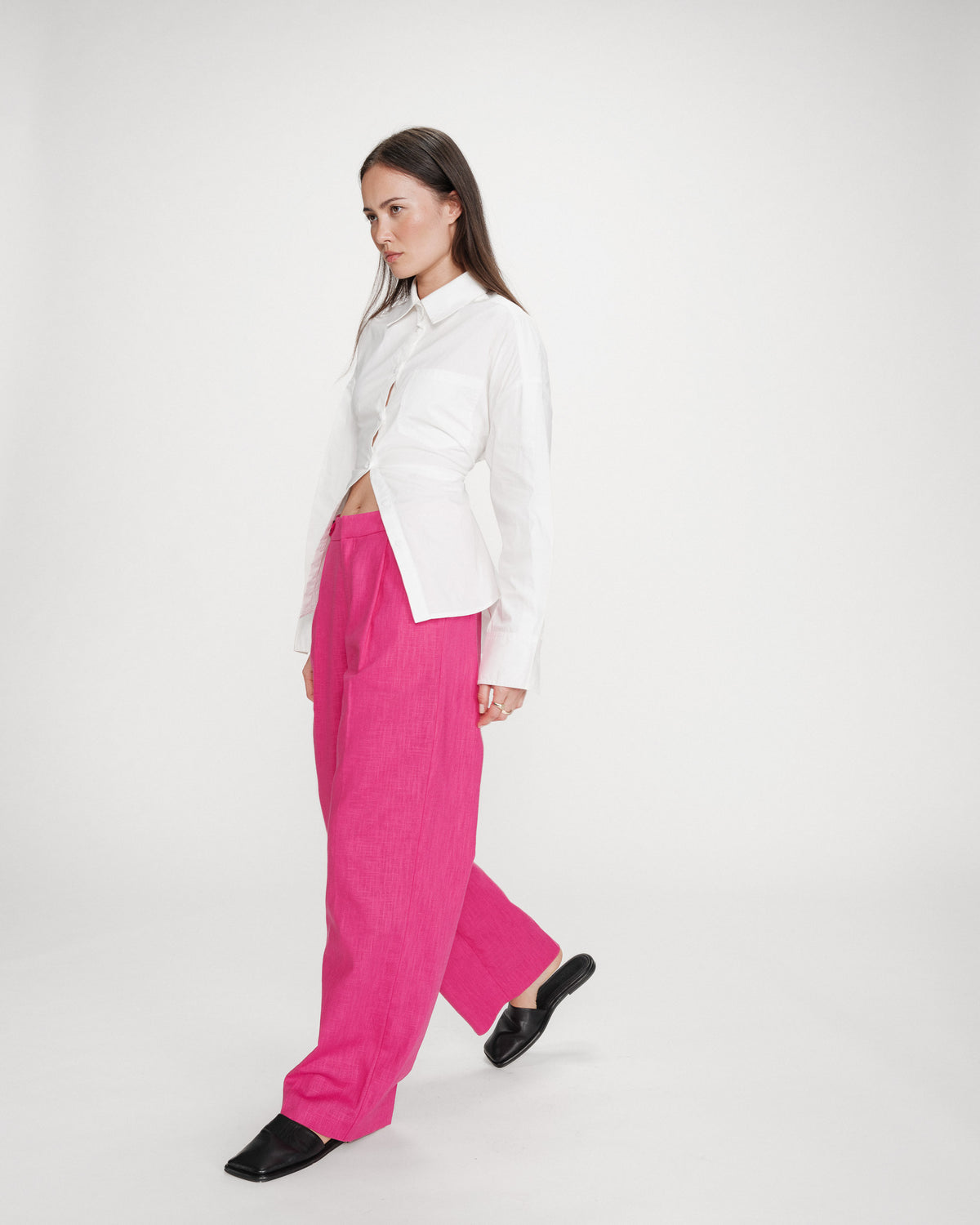 Pantalon tailleur à plis en lin et coton fuchsia Vanelis