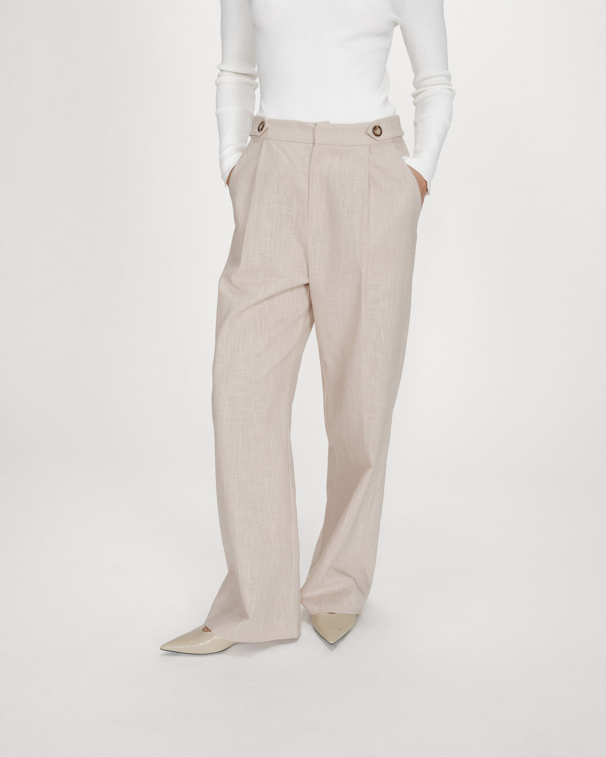 Pantalon tailleur à plis en lin et coton sable Vanelis