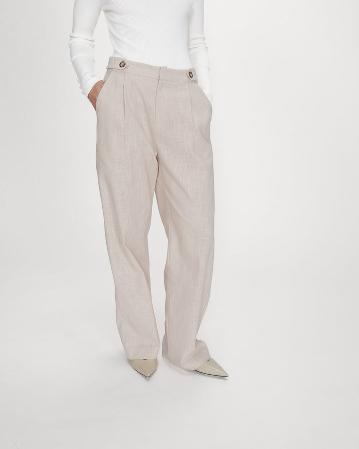 Pantalon tailleur à plis en lin et coton sable Vanelis