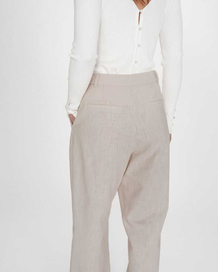 Pantalon tailleur à plis en lin et coton sable Vanelis