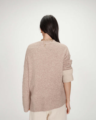 Pull oversize en maille à message brodé beige Viggo
