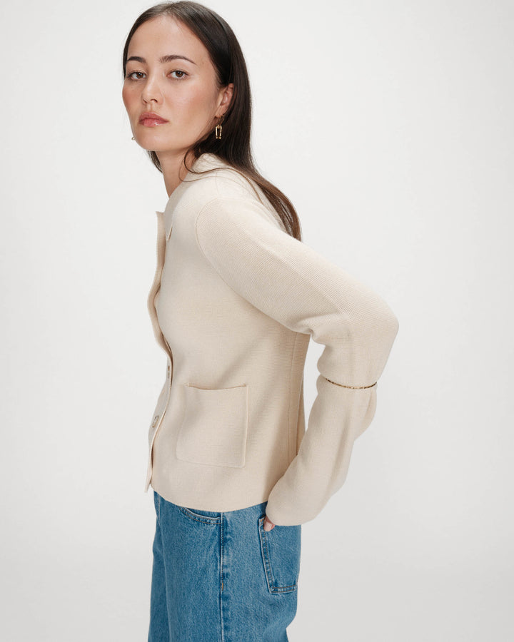 Cardigan boutonné à col chemise avec poches amande Maelys