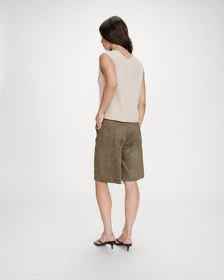 Sleeveless V-neck cardigan with buttons sable Nars