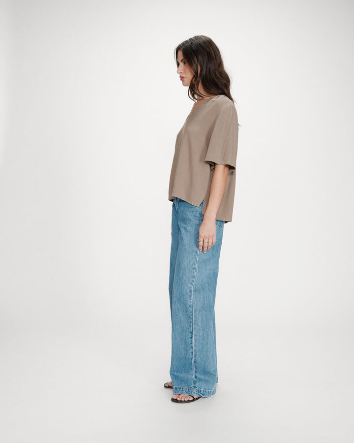 Fluid short-sleeve V-neck top kaki Violon