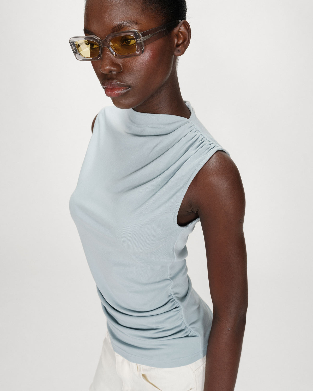 Draped sleeveless high-neck top ciel Valley