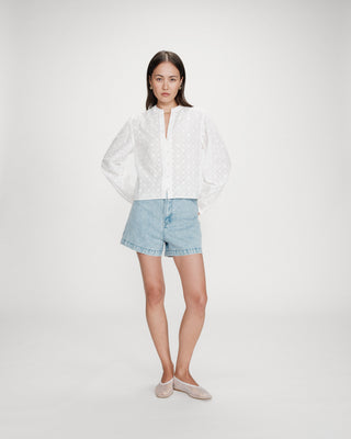 Blouse broderie anglaise col mao en coton ivoire Vandita