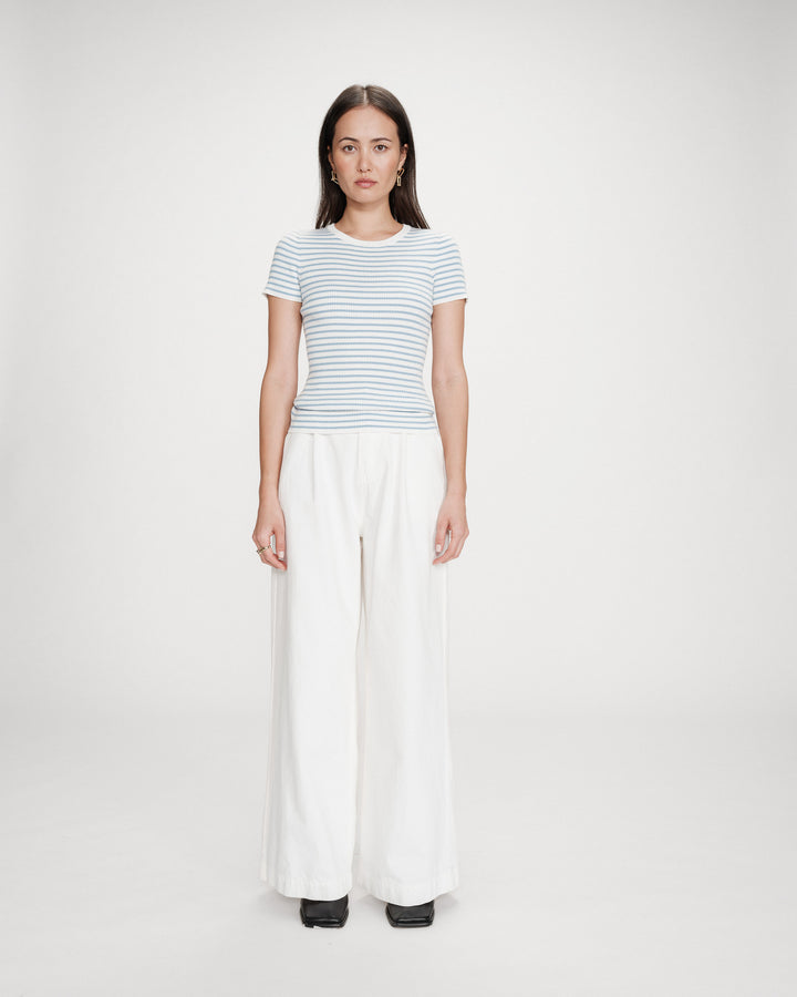 Pull en fine maille ajusté manches courtes bleuet Vendredi