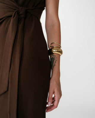 Robe longue drapée taille à nouer chocolat Wyla