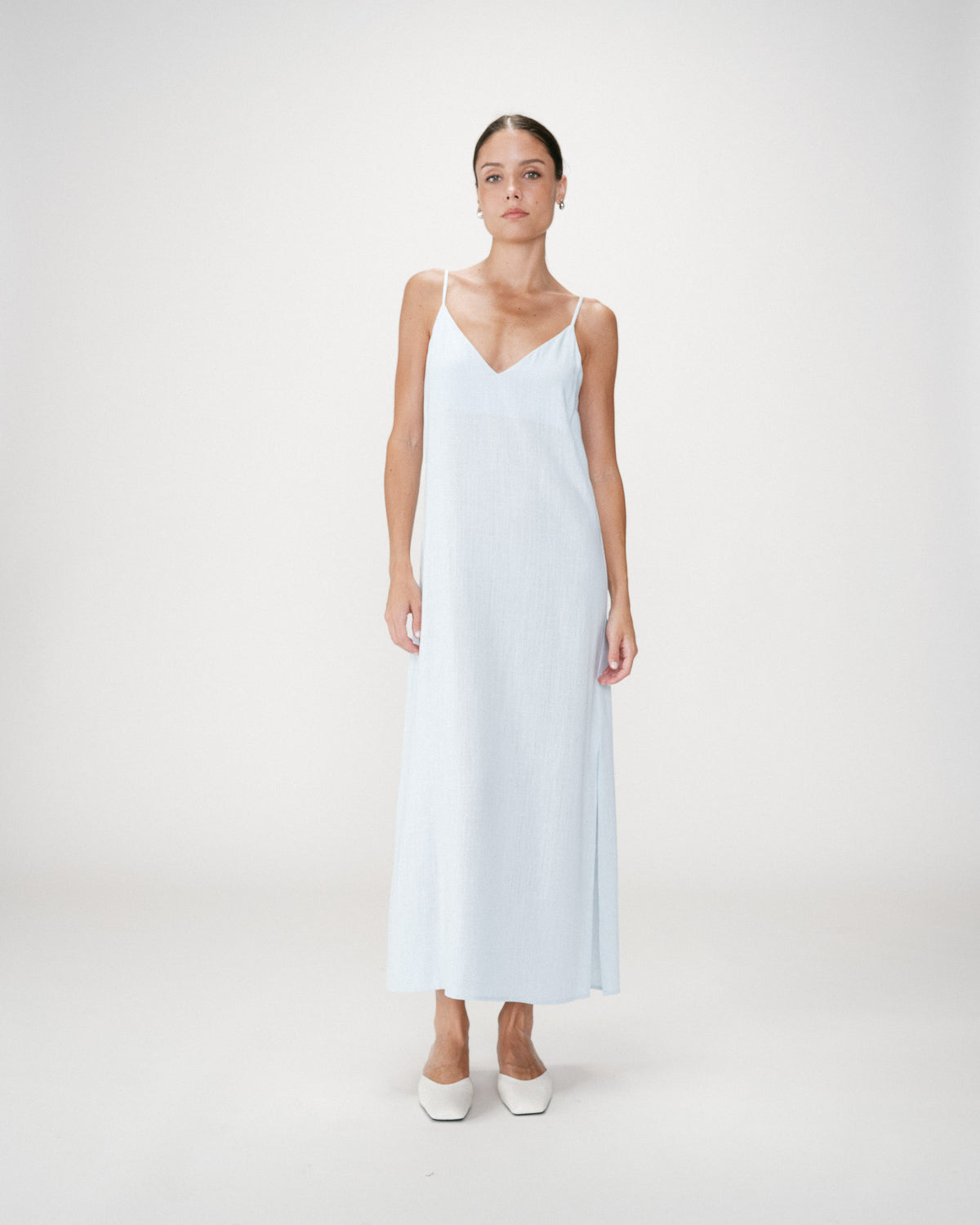 Vestido largo de lino escote V ciel Wendra