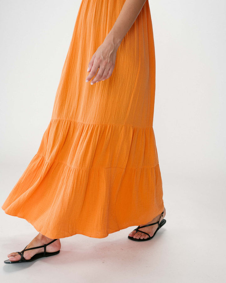 Flowing long cotton V-neck dress with straps orange Wynora