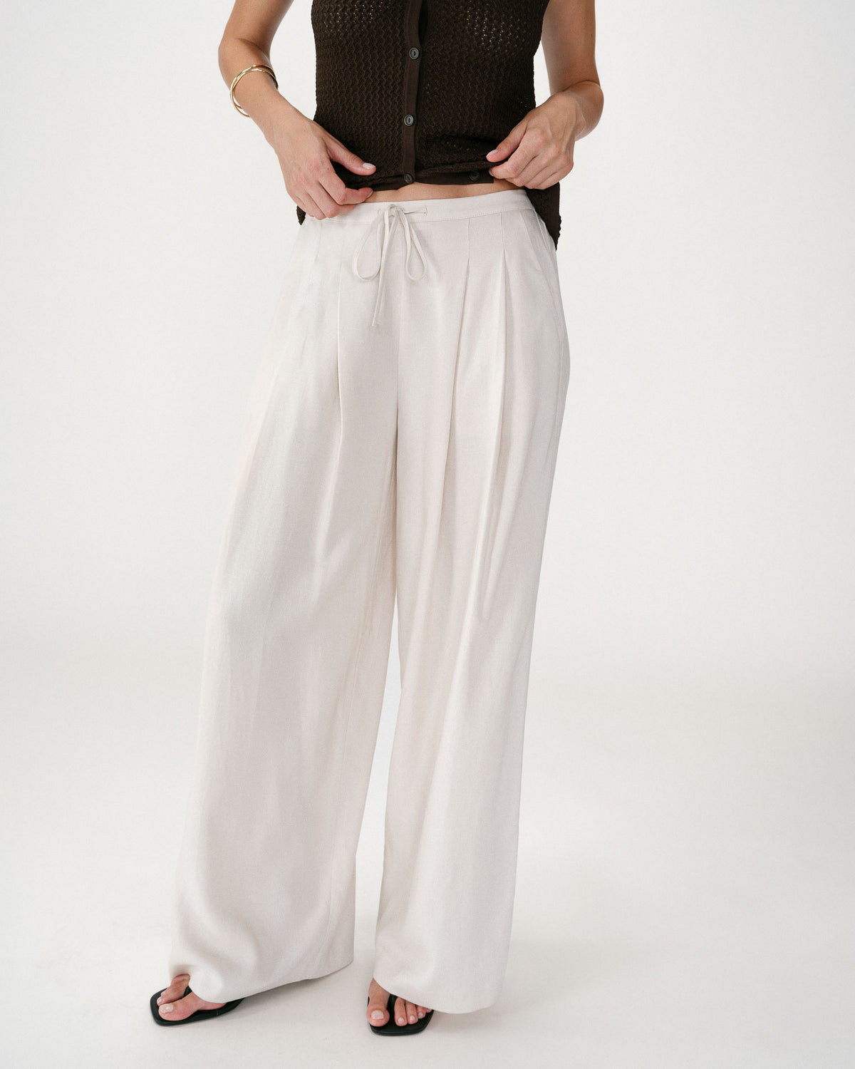 Pantalon tailleur en lin fluide sable Wally