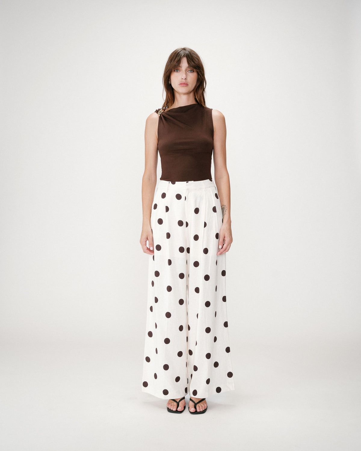 Pantalón de lunares tiro alto ecru Wynell