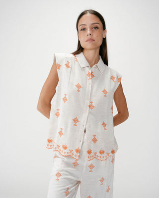 Chemise sans manches à motifs brodés orange Wisenna
