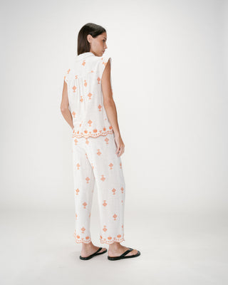 Chemise sans manches à motifs brodés orange Wisenna