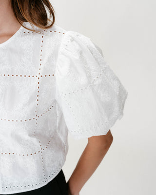 Blouse brodée à nouer manches ballon white Wylette