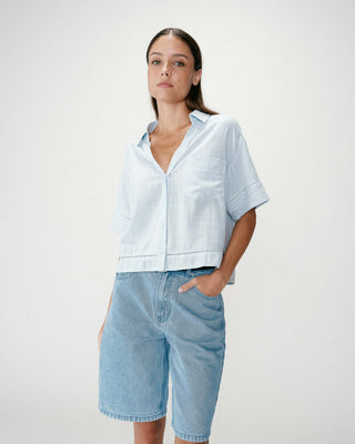 Loose short sleeve shirt with lace details ciel Winka