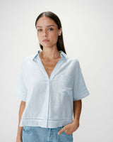 Loose short sleeve shirt with lace details ciel Winka